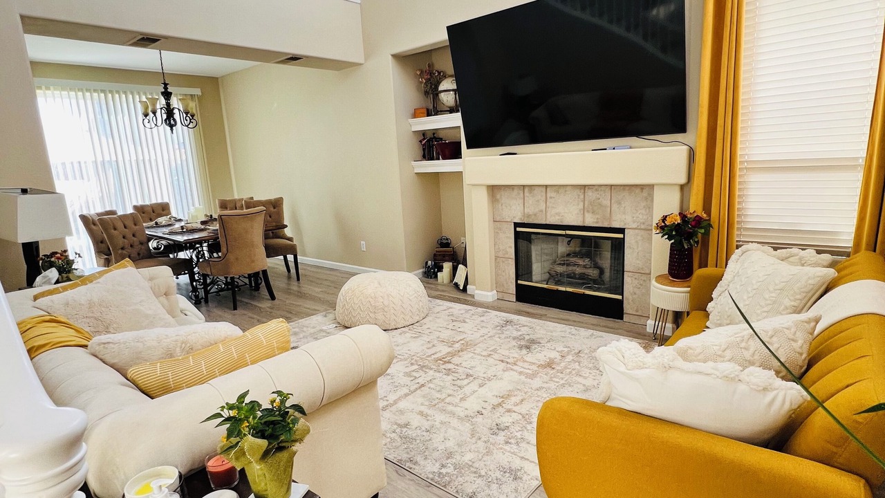 Photo of Livingroom in Salinas