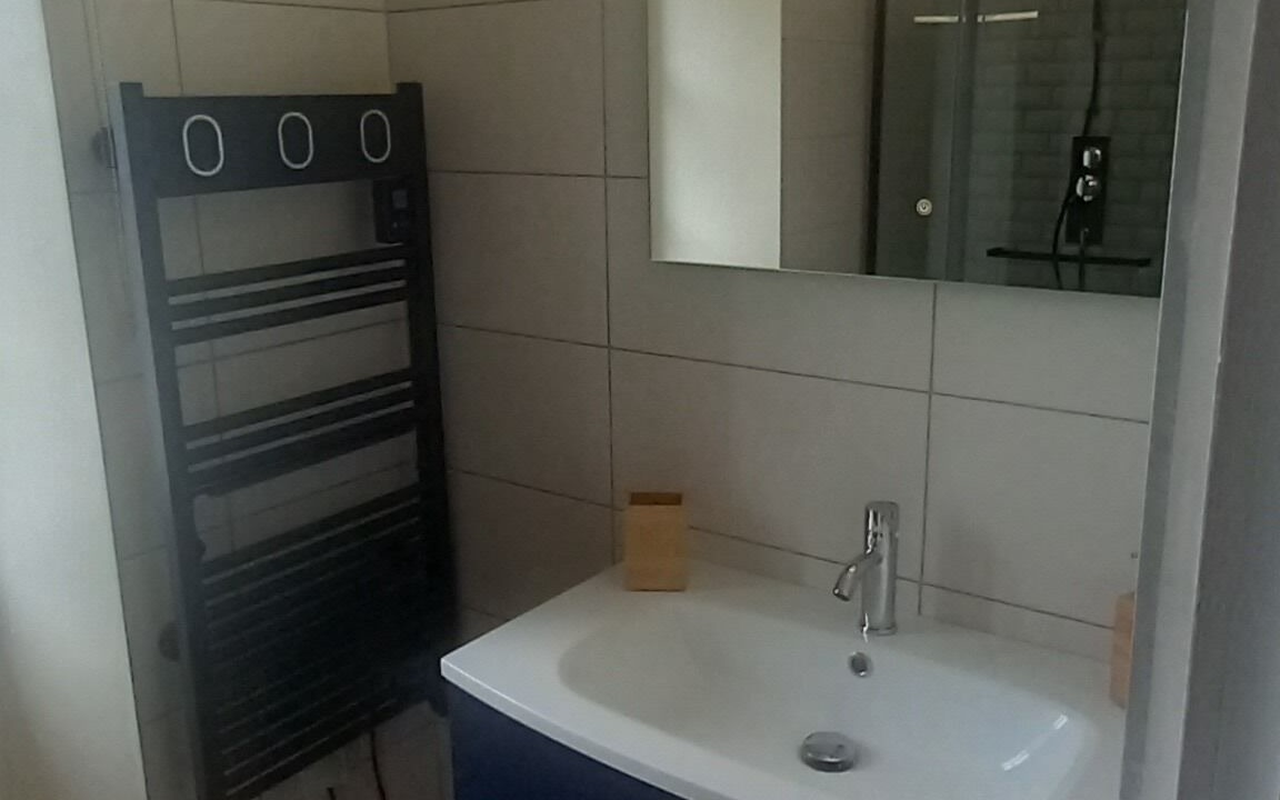 Photo of Bathroom in Locronan