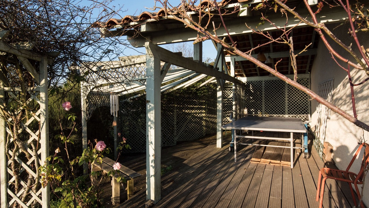 Photo of Patio Balcony in Haux