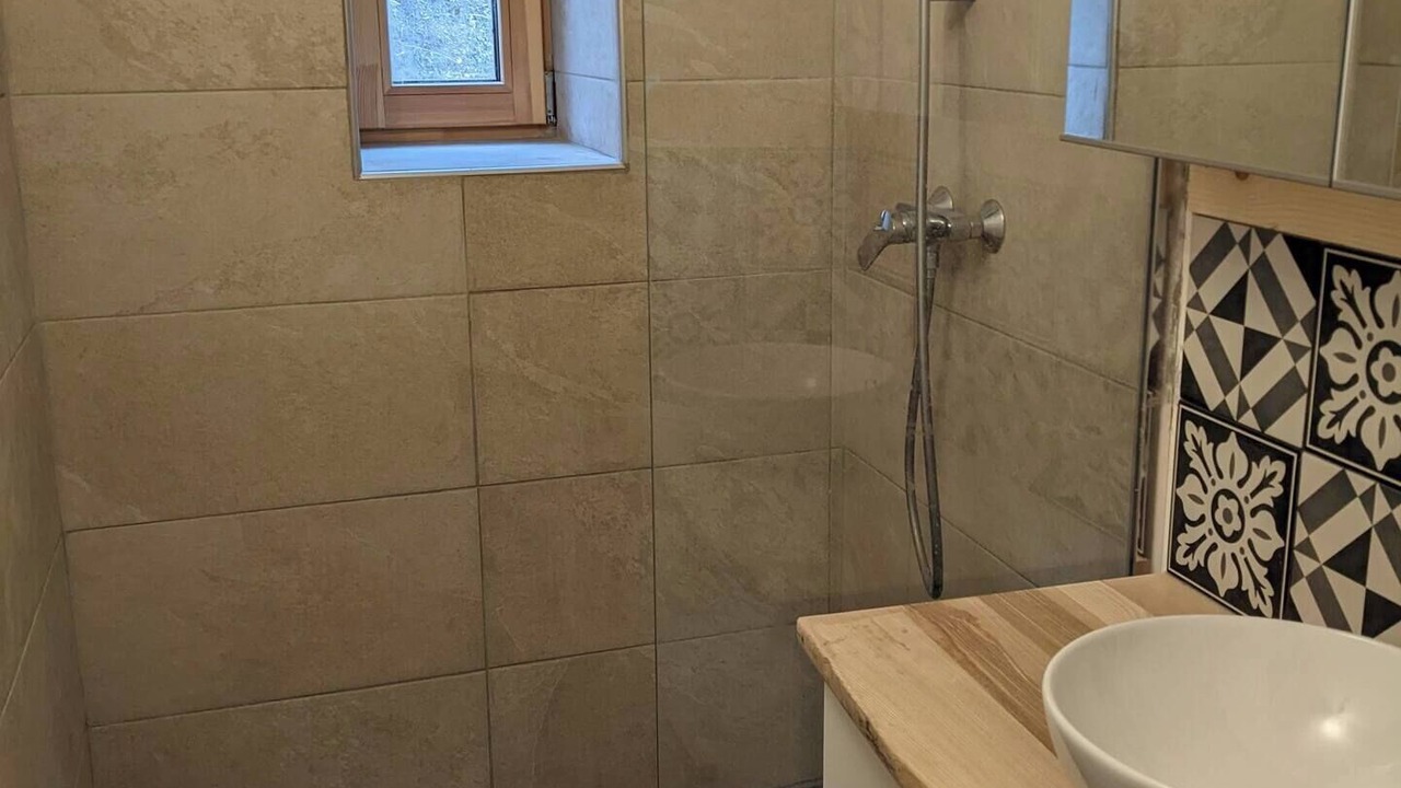 Photo of Bathroom in Die
