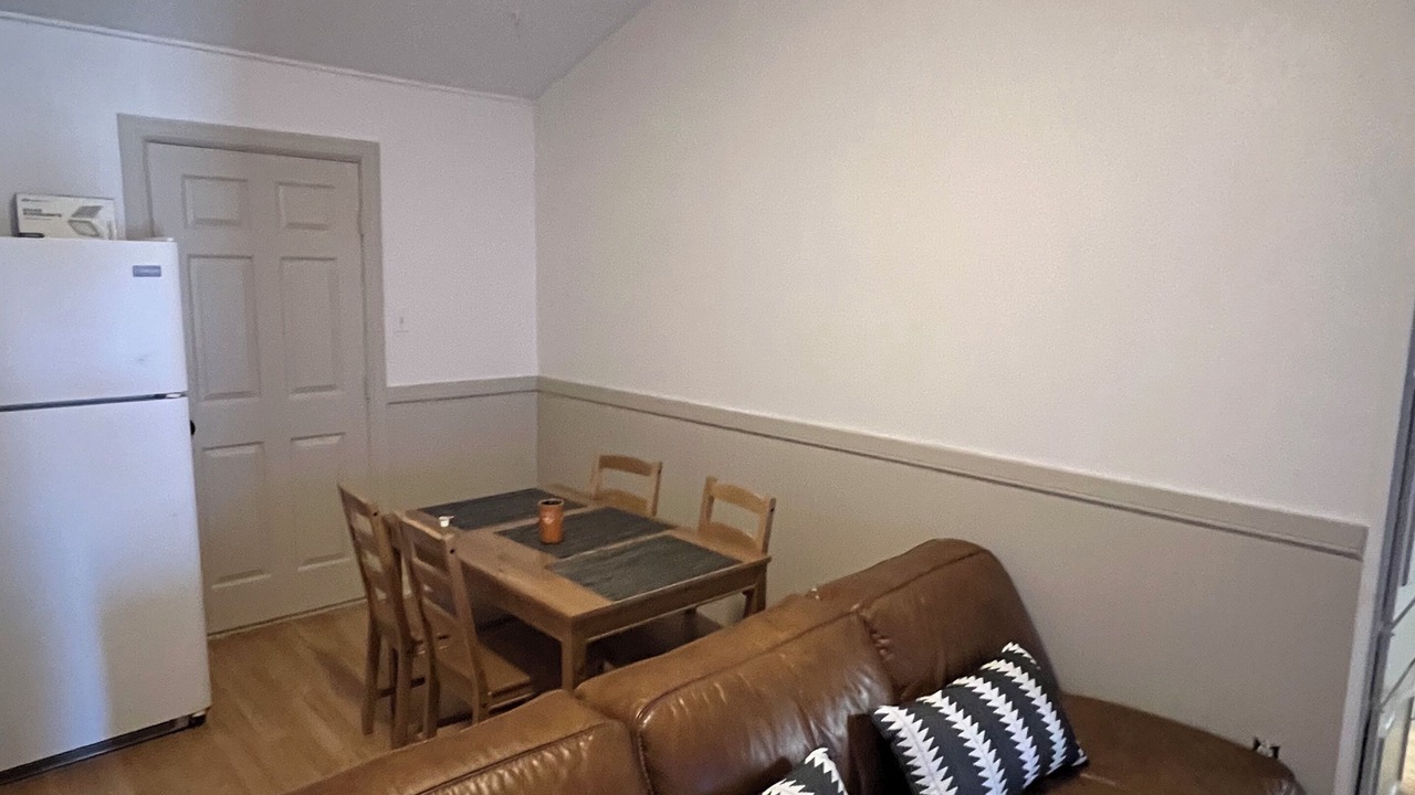 Photo of Livingroom in West Arlington