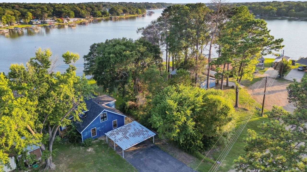 Photo of Others in Carolyn Estates