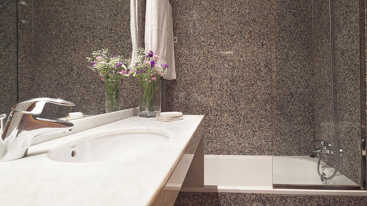Photo of Bathroom in Sants