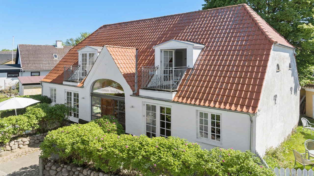 Photo of Others in Arø