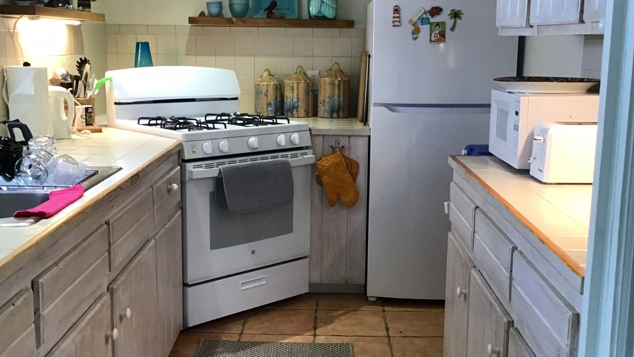 Photo of Kitchen in Lubbers Quarters Cay