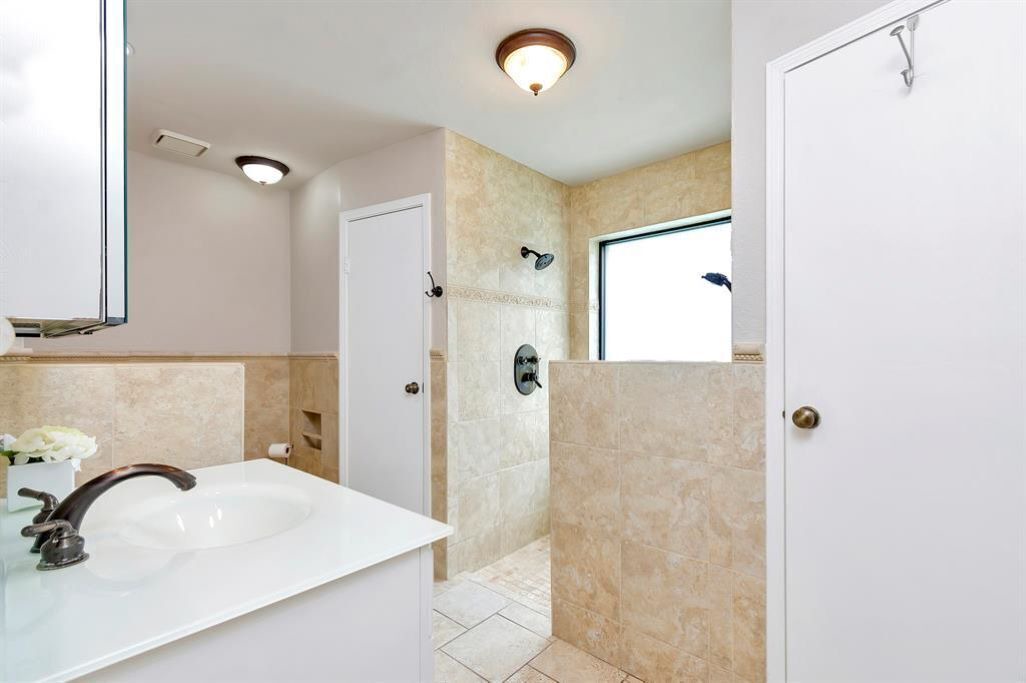 Photo of Bathroom in Grapevine