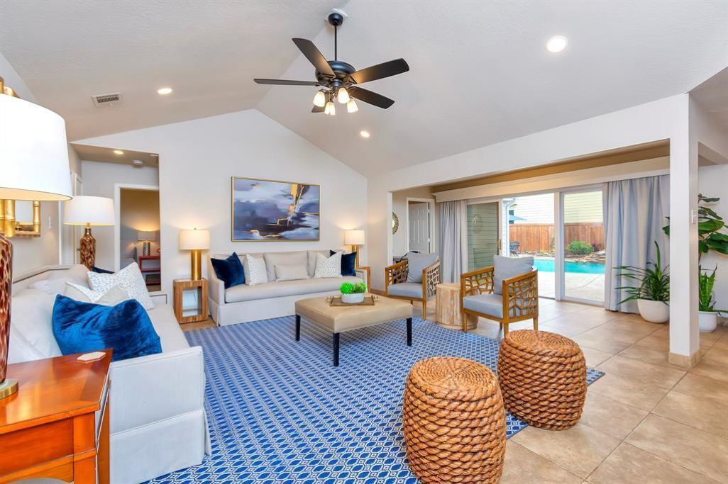 Photo of Livingroom in Grapevine