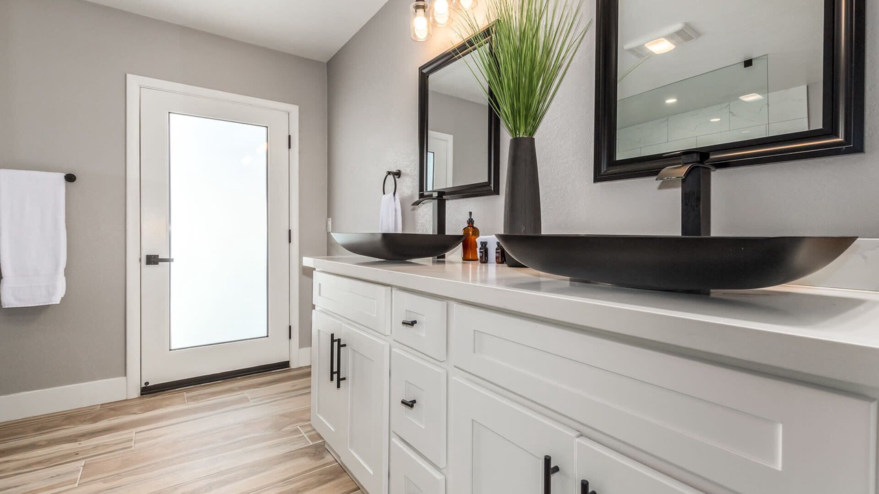 Photo of Bathroom in Avant