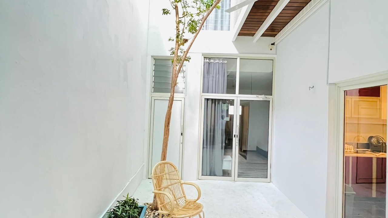 Photo of Patio Balcony in Downtown George Town