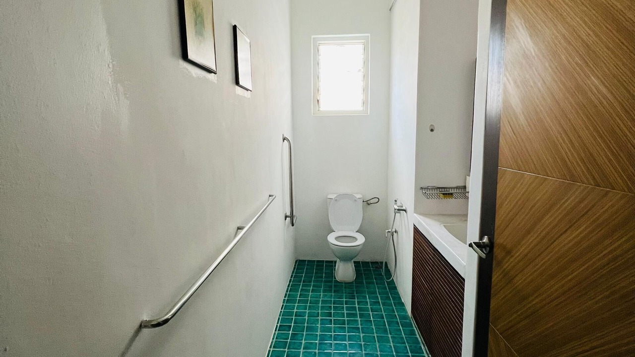Photo of Bathroom in Downtown George Town
