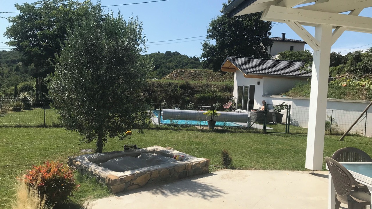 Photo of Outdoor in Vesseaux