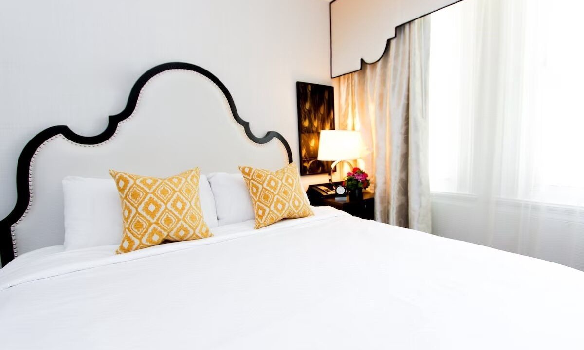 Photo of Bedroom in Kalorama Heights
