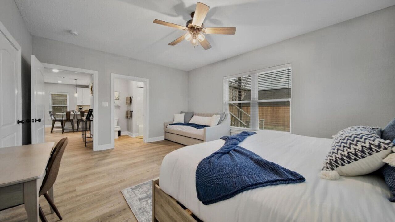 Photo of Bathroom in South Central Houston