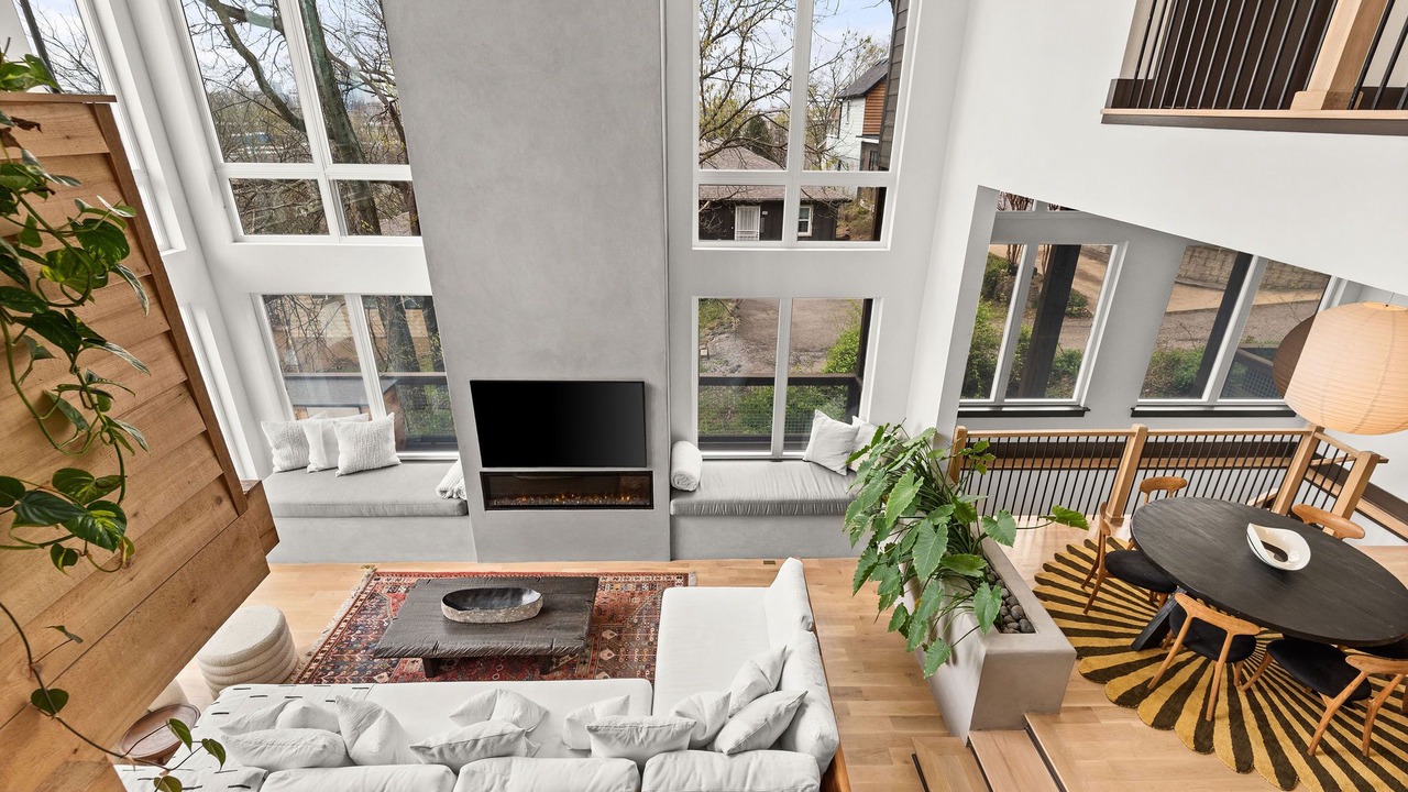 Photo of Livingroom in Shelby Hills
