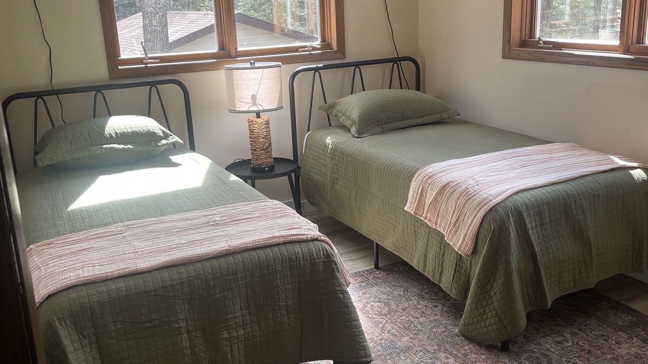 Photo of Bedroom in Laona