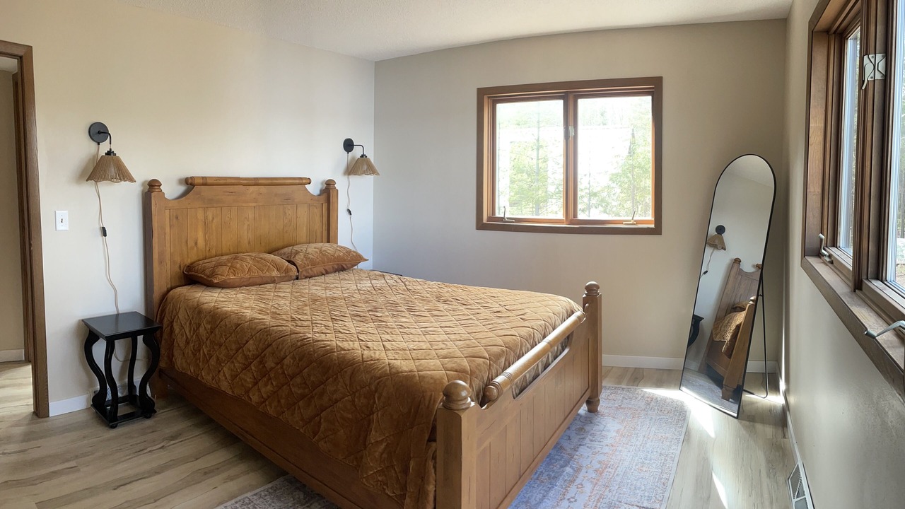 Photo of Bedroom in Laona