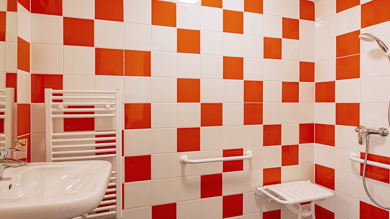 Photo of Bathroom in Marcilly-en-Gault