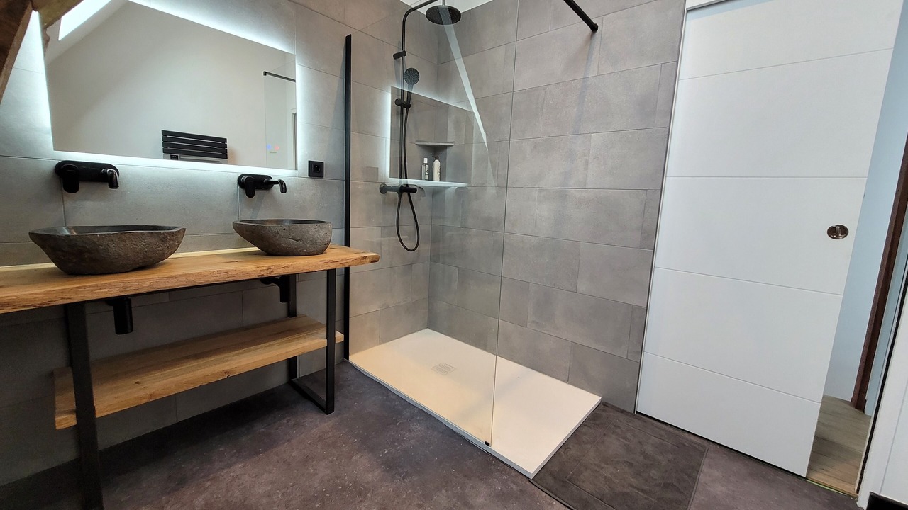 Photo of Bathroom in Saint-Maixant