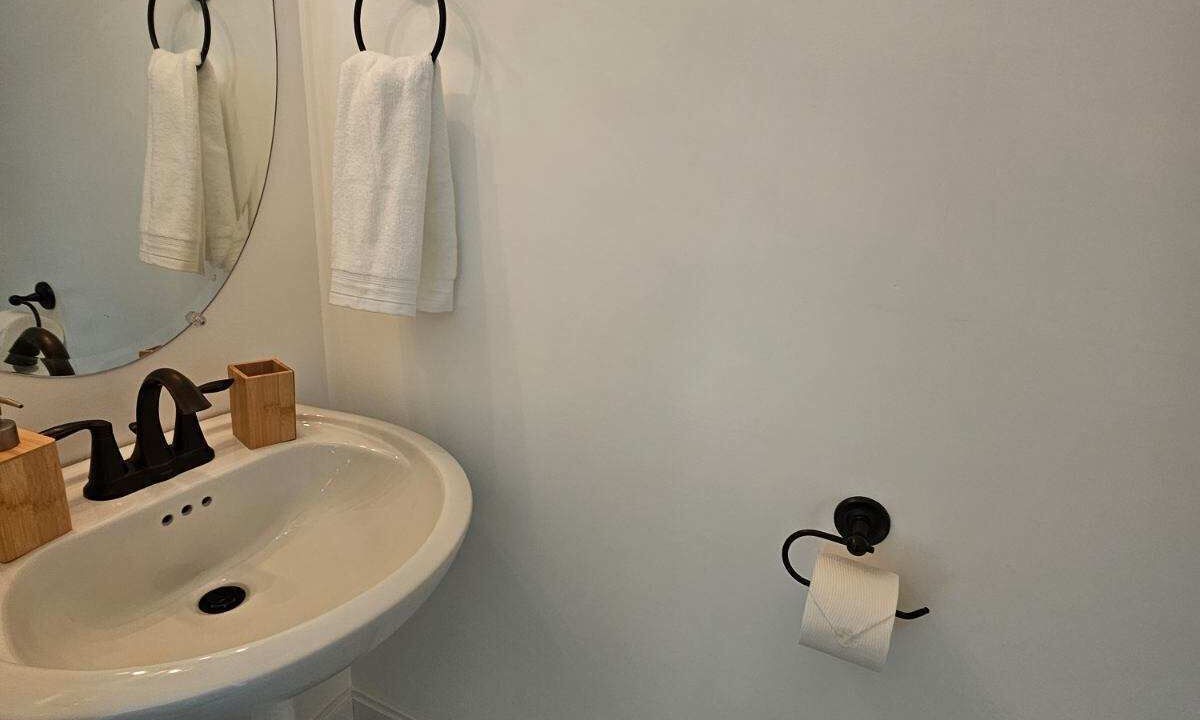 Photo of Bathroom in Ashland City