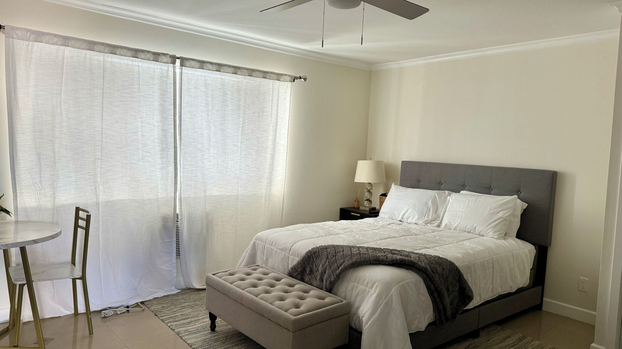 Photo of Bedroom in Valley Village