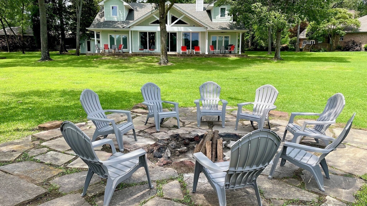 Photo of Patio Balcony in Log Cabin