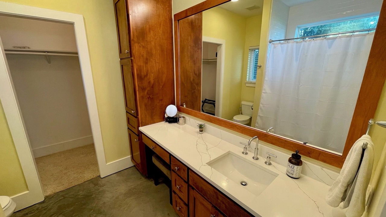 Photo of Bathroom in Log Cabin