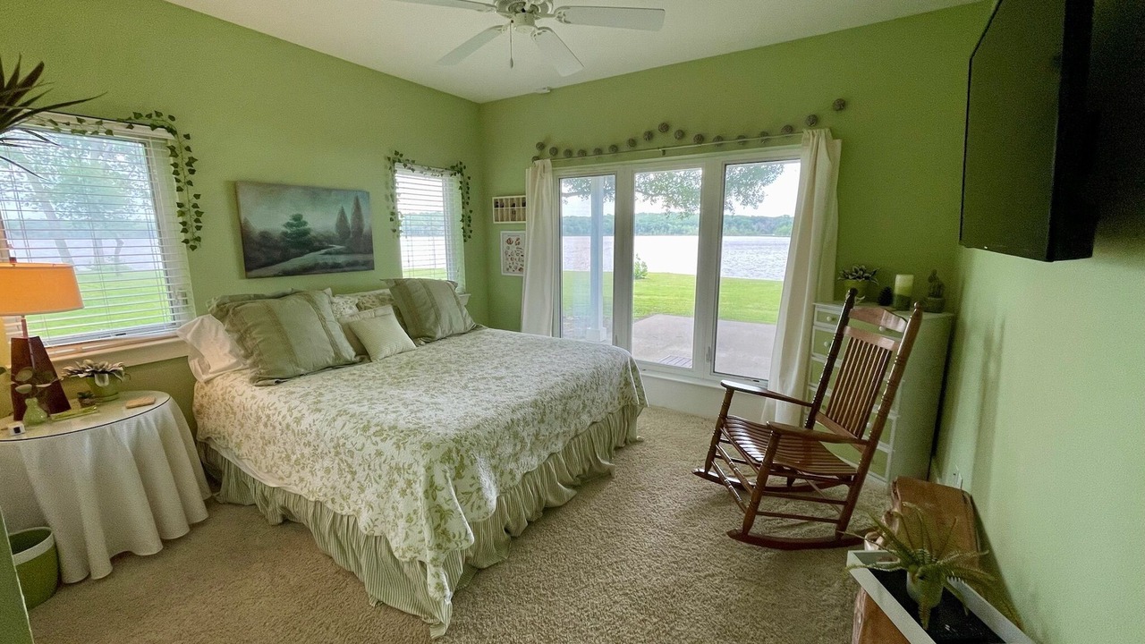 Photo of Bedroom in Log Cabin