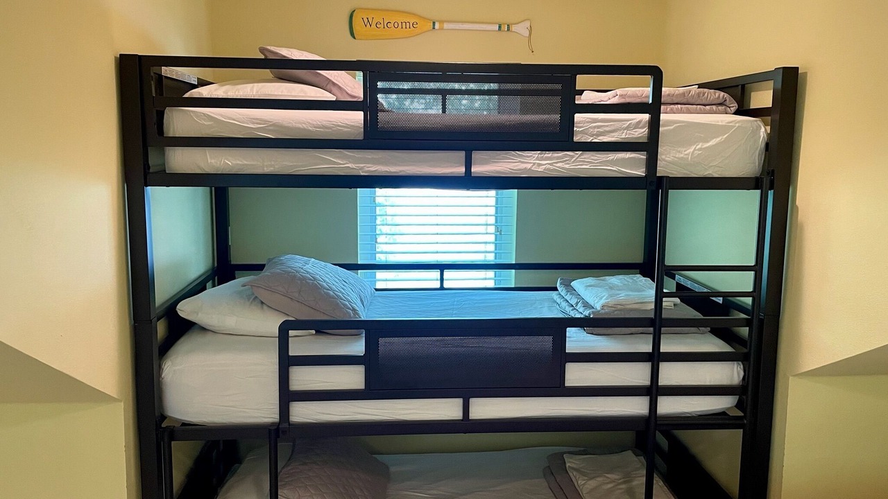 Photo of Bedroom in Log Cabin