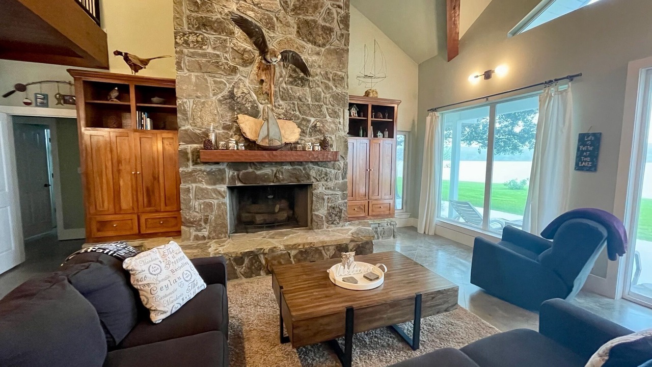Photo of Livingroom in Log Cabin