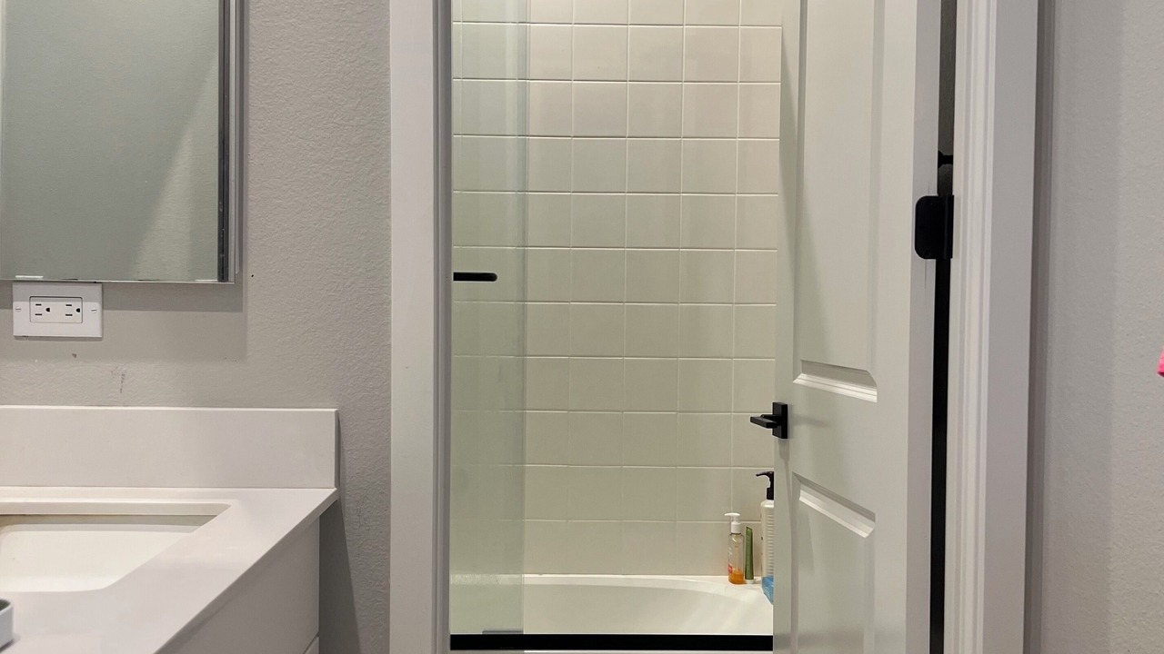 Photo of Bathroom in Gardena