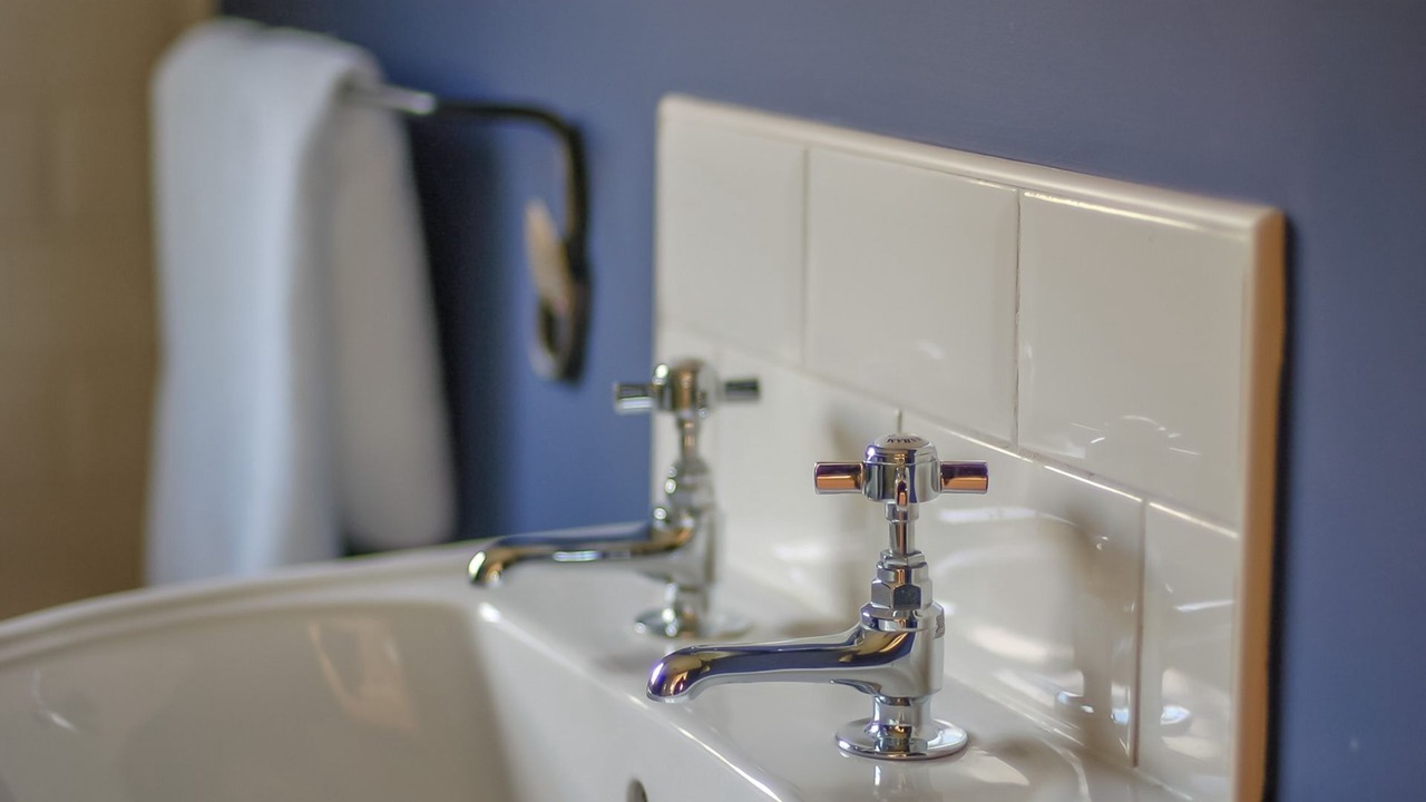 Photo of Bathroom in Llanystumdwy