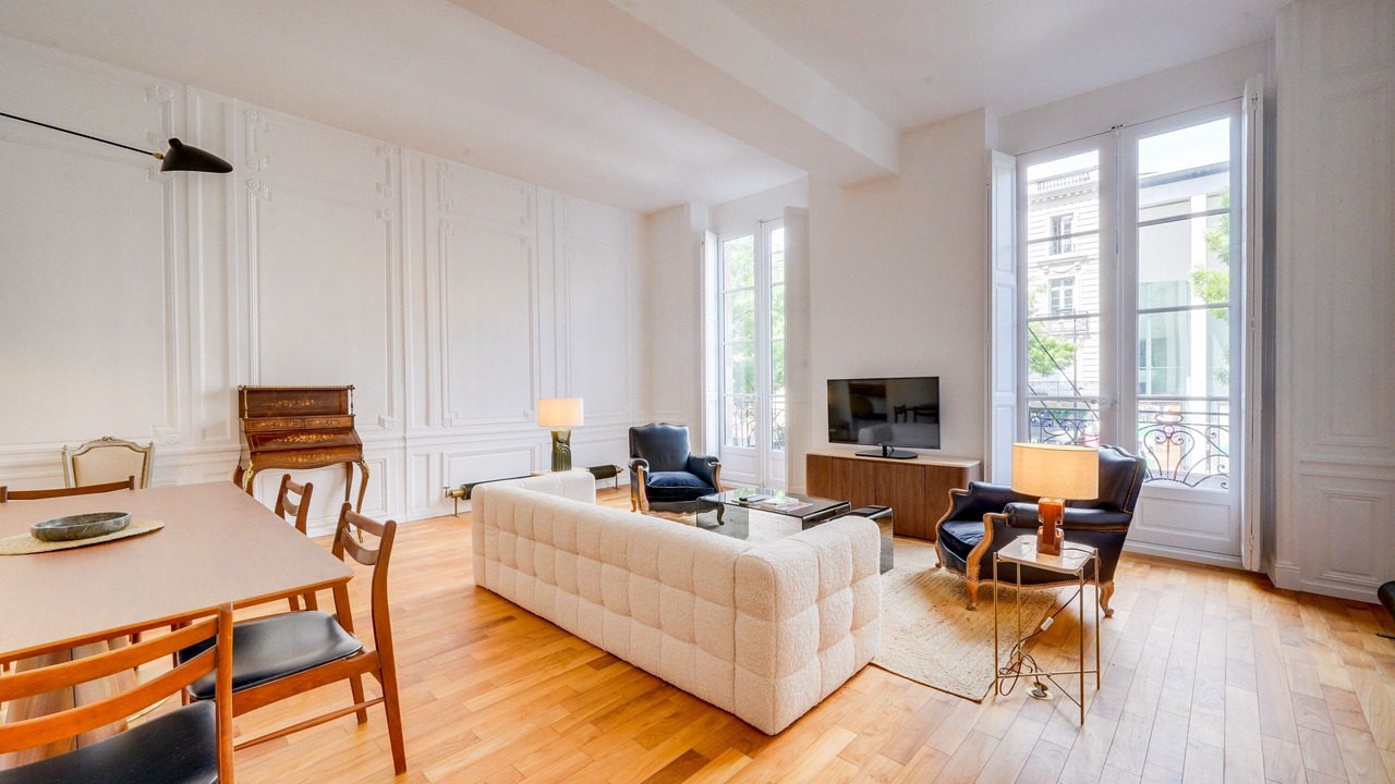 Photo of Livingroom in Bordeaux City Centre