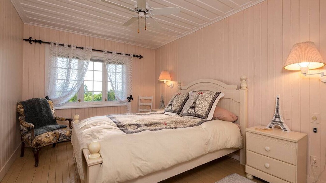 Photo of Bedroom in Pointe-au-Pic