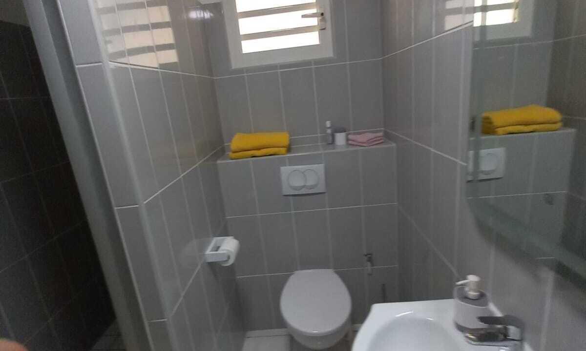 Photo of Bathroom in Perinet