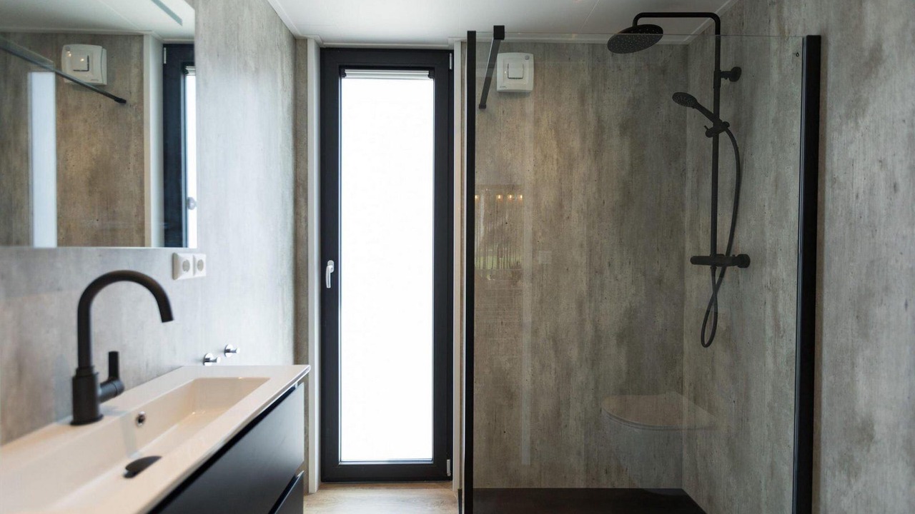 Photo of Bathroom in Elst