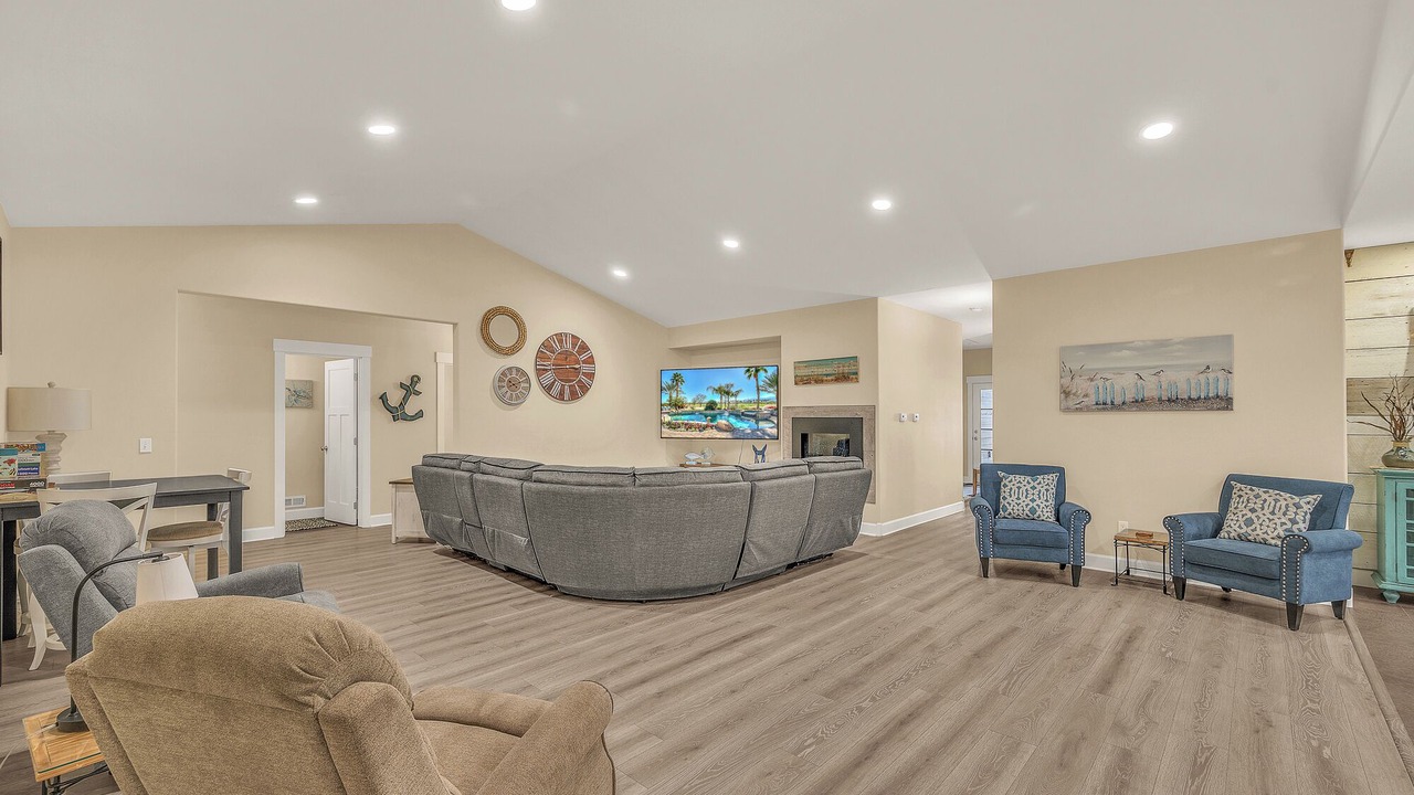 Photo of Livingroom in Warrenton