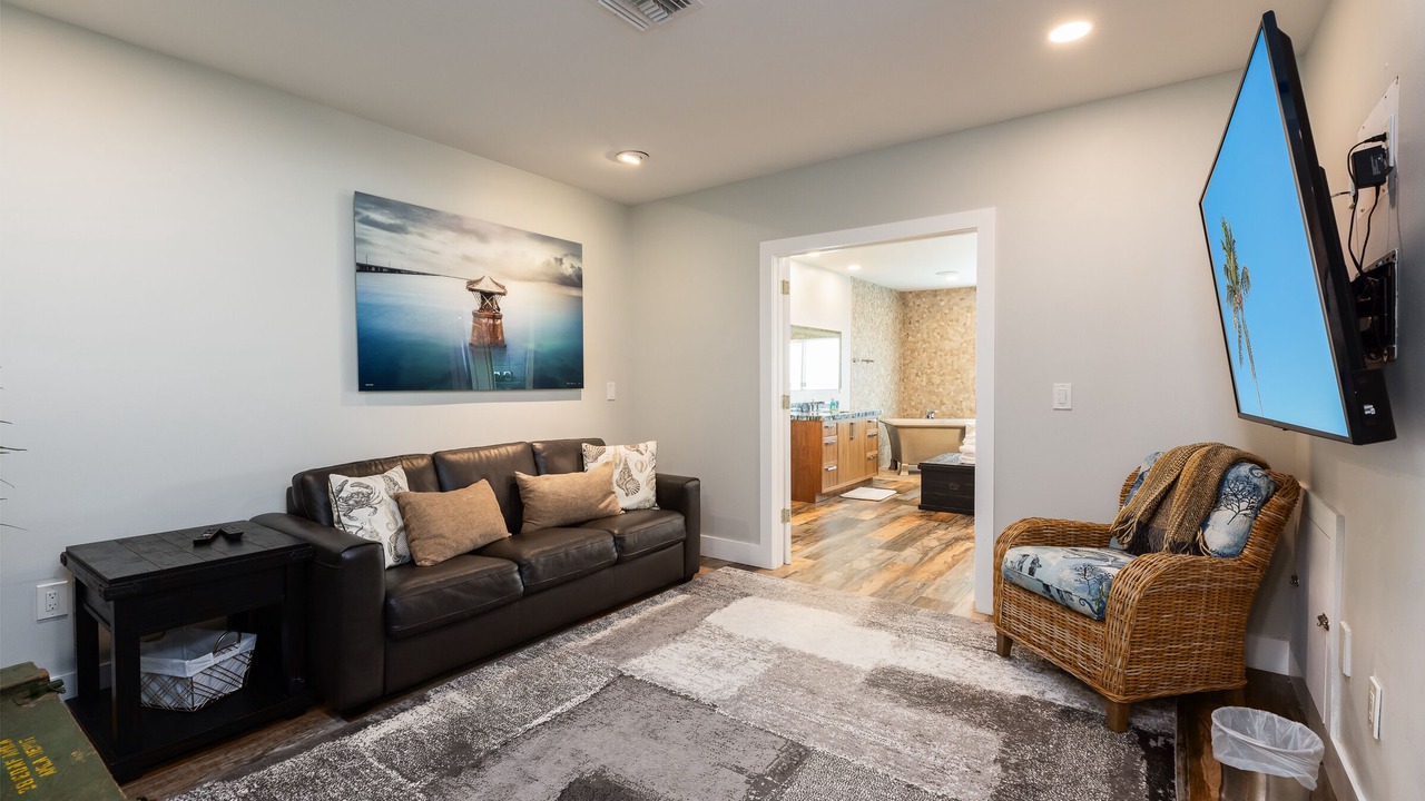 Photo of Livingroom in Winston Waterways