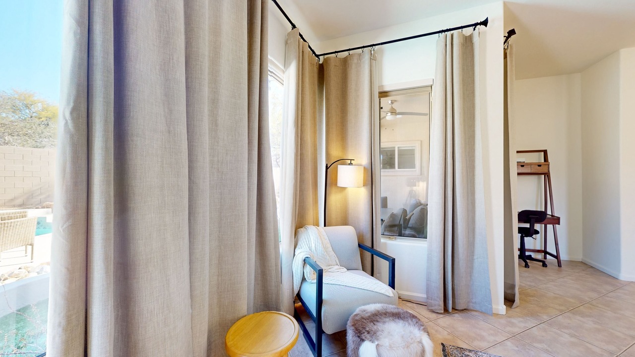 Photo of Livingroom in McDowell Mountain Ranch