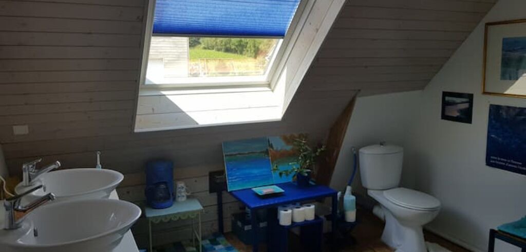 Photo of Bathroom in Quemeneven
