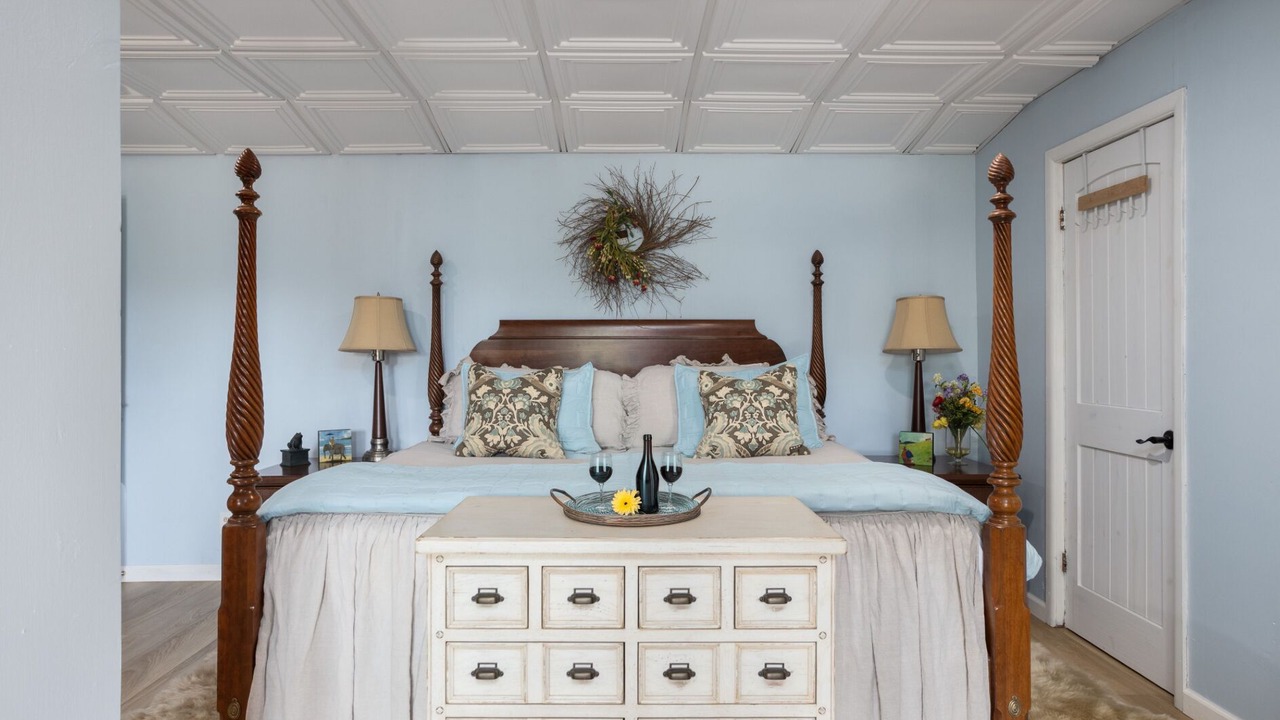 Photo of Bedroom in Hayesville