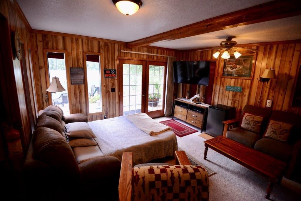Photo of Bedroom in Cooper Landing