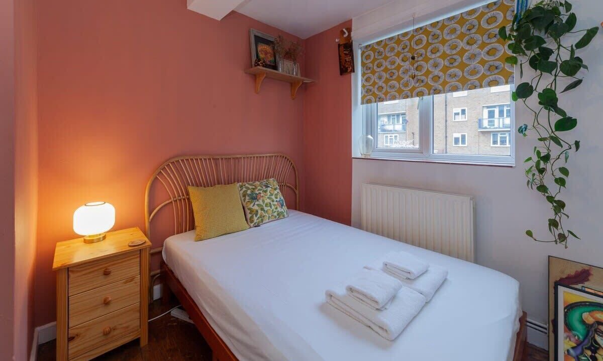 Photo of Bedroom in Homerton