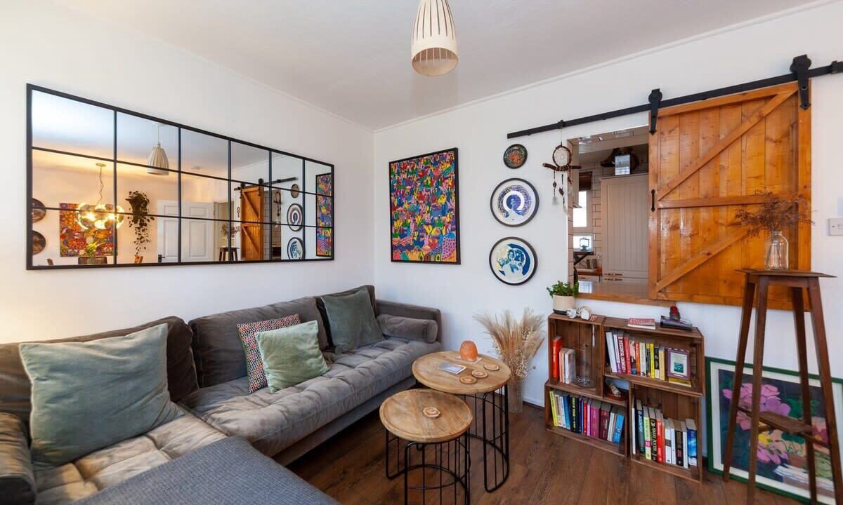Photo of Livingroom in Homerton