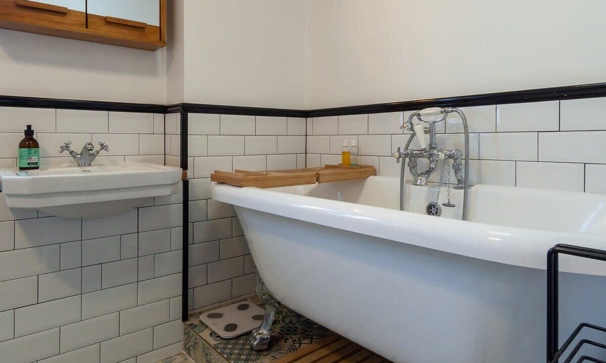 Photo of Bathroom in Homerton