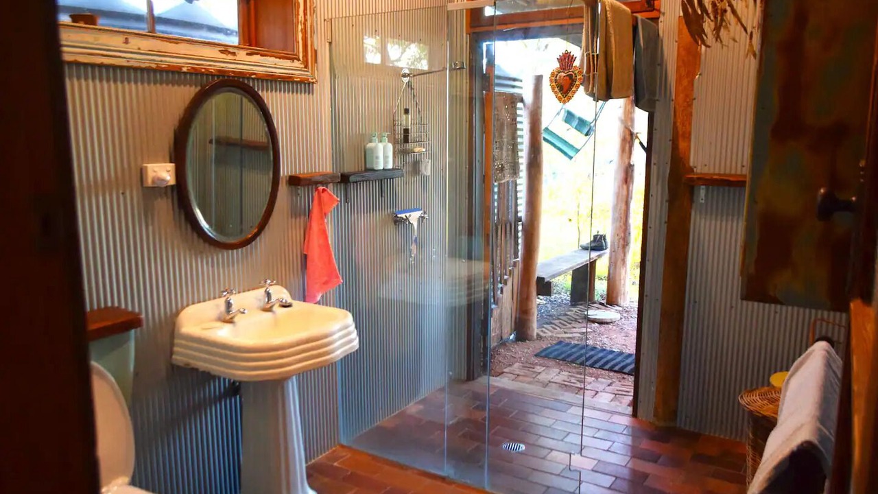 Photo of Bathroom in Wallabadah