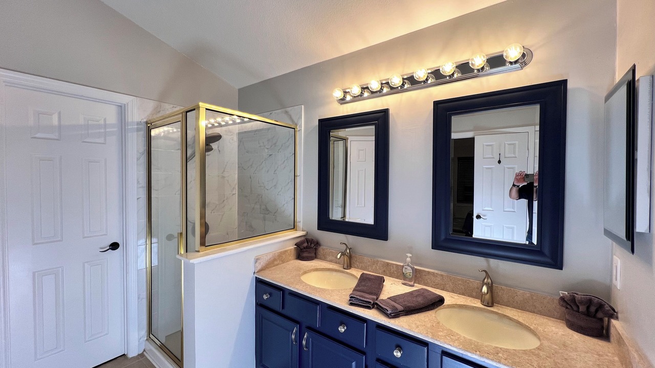 Photo of Bathroom in Lewisville