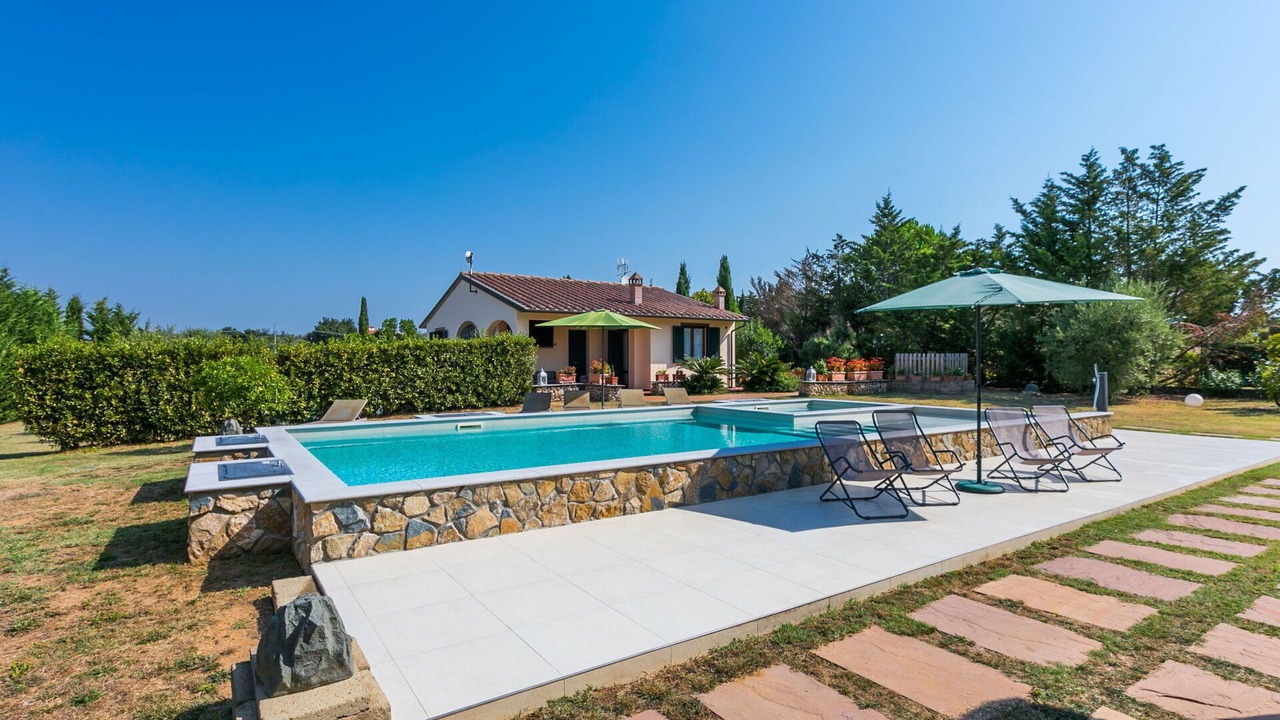 Photo of Outdoor in Cecina