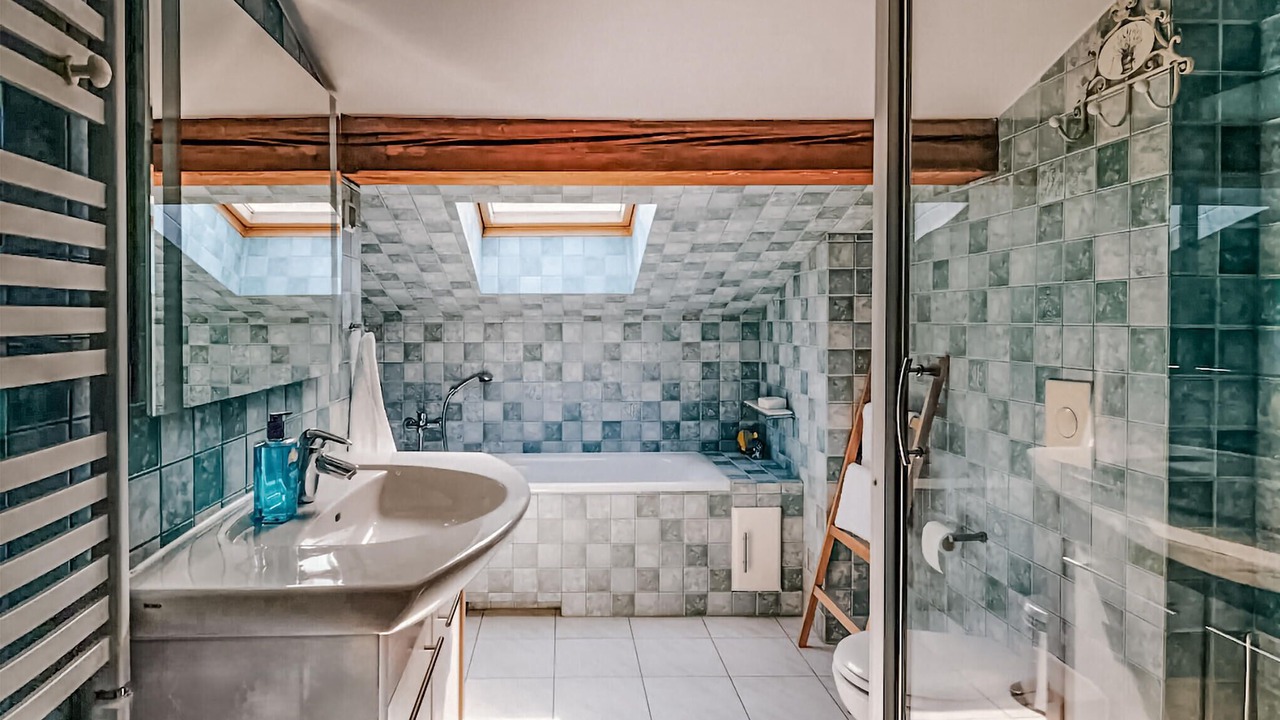 Photo of Bathroom in Puck