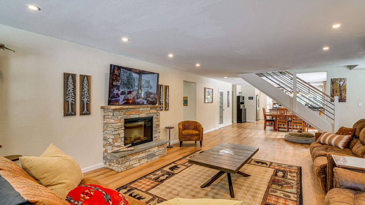 Photo of Livingroom in Lower Kingsbury