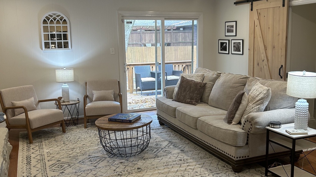 Photo of Livingroom in Crestline Heights